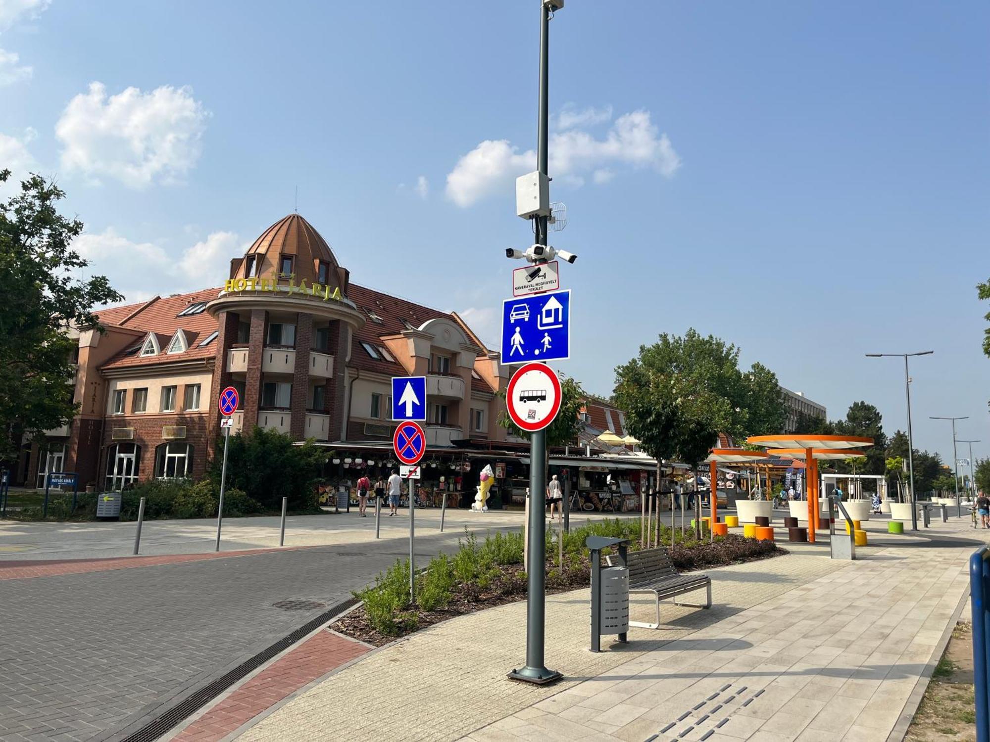 Grace Apartman Hajdúszoboszló Buitenkant foto